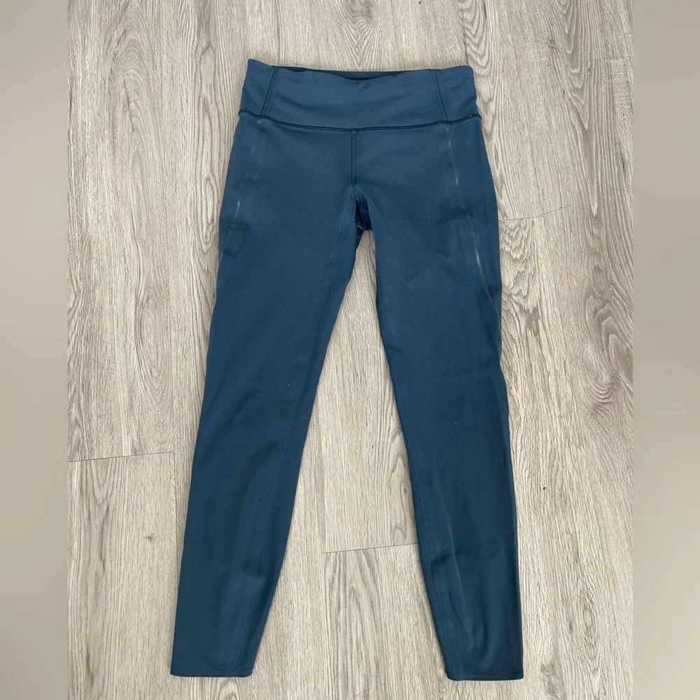 Lululemon blue athletic leggings